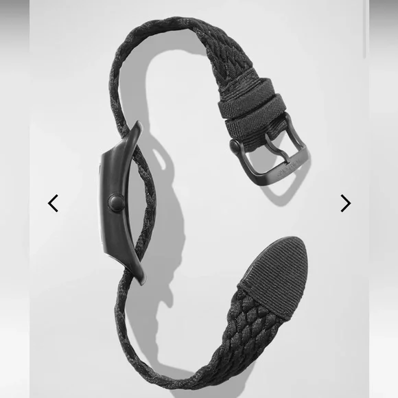 TOM FORD TIMEPIECES
Tom Ford 004 Ocean Plastic Watch - Picture 3 of 6